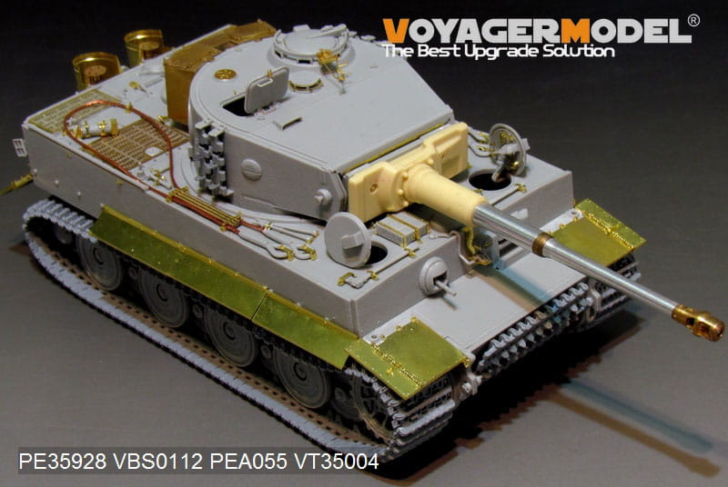 PE35928_09.jpg