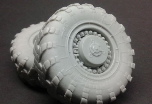Przejdź do produktu PANZERART RE35-581 - 1:35 MAZ-543 road wheels