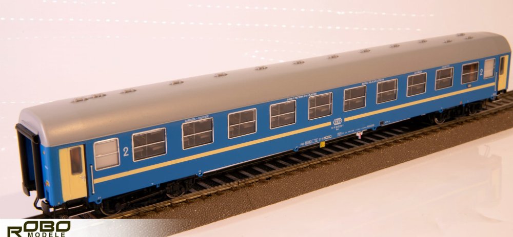 244520a.jpg