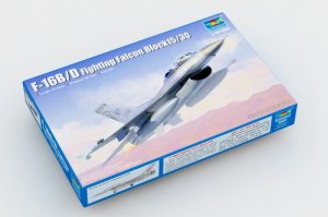 TRUMPETER 03920 - 1:144 F-16B/D Fighting Falcon Black 15/30