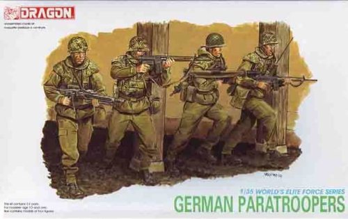Przejdź do produktu DRAGON 3021 - 1:35 German Paratroopers