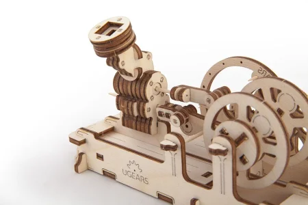 model_engine_ugears_2.jpg