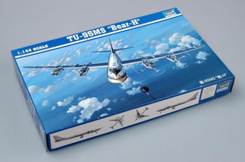 Przejdź do produktu TRUMPETER 03904 - 1:144 TU-95MS Bear-H