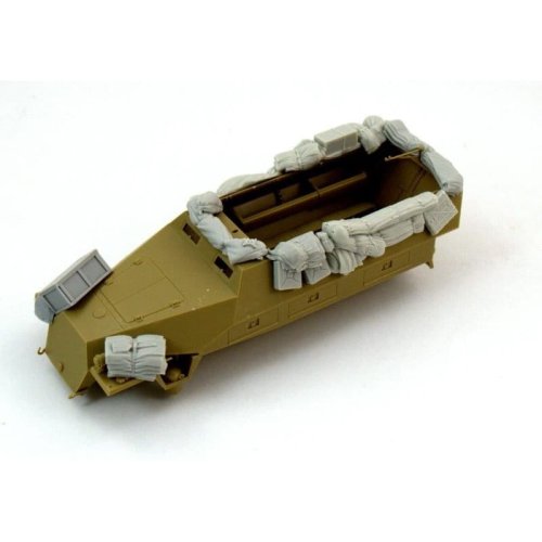 Przejdź do produktu PANZERART RE35-478 - 1:35 Stowage set for Sd.Kfz 251 Ausf.D