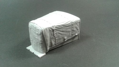 Przejdź do produktu PANZERART RE35-555 - 1:35 Hanomag SS100 Engine deck with canvas cover