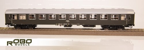 Przejdź do produktu ROBO 244500 H0 - Wagon kuszetka 110Ac PKP - Gdynia
