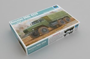 TRUMPETER 01072 - 1:35 Russian URAL-4320