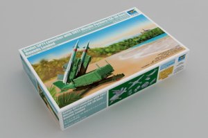 TRUMPETER 02353 - 1:35 Soviet 5P71 Launcher with 5V27 Missile Pechora (SA-3B Goa) Rounds Loaded