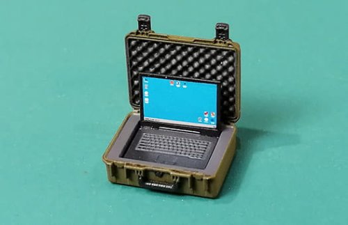 Przejdź do produktu EUREKA XXL E-059 - 1:35 Wojskowy laptop ze skrzynką transportową