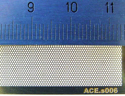 Przejdź do produktu ACE s006 - Honeycomb mesh - cell 0,5mm