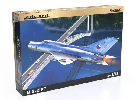 Eduard-70143_MiG-21PF_BOX (2).jpg