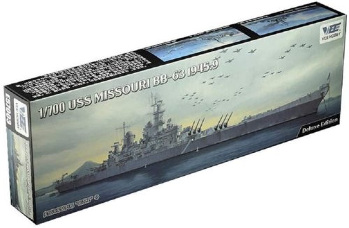 Przejdź do produktu VEE HOBBY E57003 - 1:700 USS Missouri BB-63 1945.9 Deluxe Edition