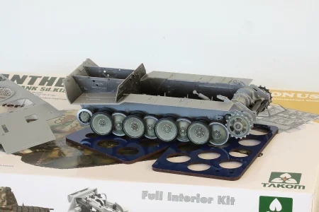 1-35-QuickWheel-QW-224-Panther-D-Takom-2103-_57s.jpg