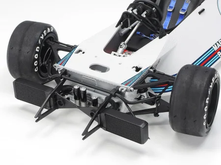 TAMIYA-12042-Martini Brabham (7).jpg
