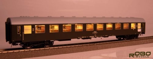 Przejdź do produktu ROBO 244051 H0 - Wagon kuszetka 110Ac 2 kl. Warszawa Szczęśliwice z oświetleniem