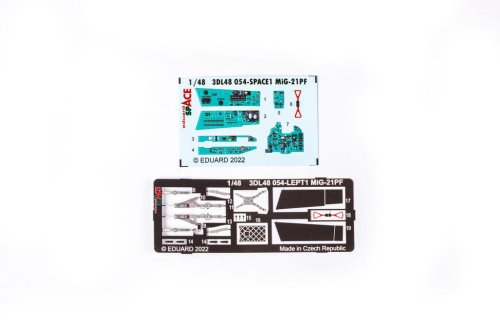 Przejdź do produktu EDUARD 3DL48054 - 1:48 MiG-21PF Space 3D Decals + PE