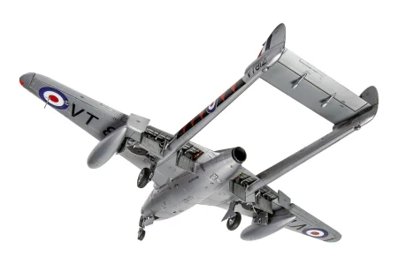 Airfix-06107-de-havilland-vampire-f3 (6).jpg