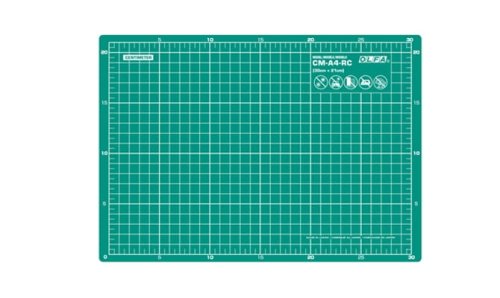 Przejdź do produktu OLFA CM-A4-RC - Mata do cięcia, grubość 2mm, rozmiar A4 (30 x 22,5 cm)