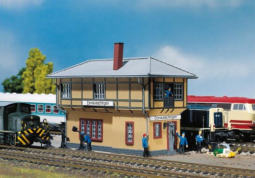 Przejdź do produktu Faller 131520 H0 - Nastawnia Donaueschingen