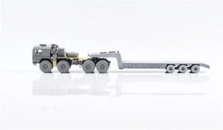 modelcollect-UA72341 (1).jpeg