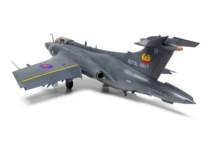 airfix-12012-buccaneer (4).jpg