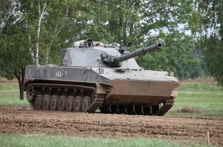 Trumpeter-09599-2S25-Sprut-SD-Amphibious-Light-Tank (21).jpg