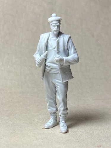 Przejdź do produktu Copper State Models CSM F35037 - 1:35 French Marine Armoured Car Crewman With A Bottle Of Wine