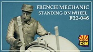 Copper State Models CSM F32046 - 1:32 French Mechanic Standing On Wheel WWI Figures