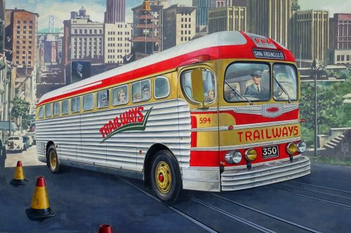 Przejdź do produktu Roden 819 - 1:35 GMC PD-3751 Silverside Trailwagon Trailways Company