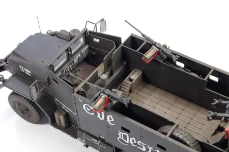 AFVClub-35327-M54A2-Guntruck-Vietnam (7).jpg