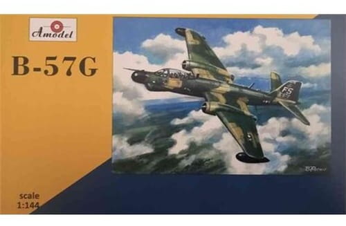Przejdź do produktu Amodel 1482 - 1:144 B-57G