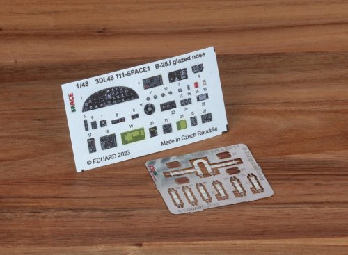 Przejdź do produktu Eduard 3DL48111 - 1:48 B-25J glazed nose Space 3D Decals + PE