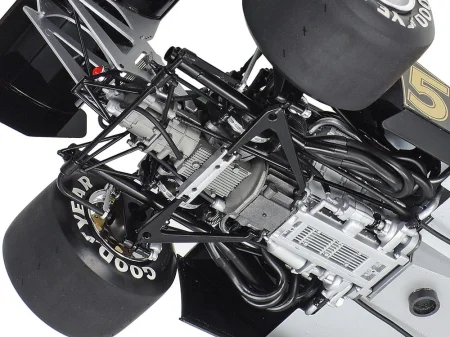 Tamiya-12037 (6).jpg