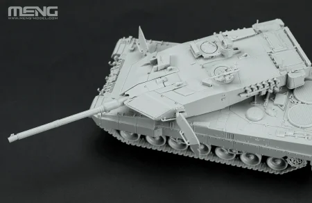 Meng-Model-Leopard-2-A7 (2).gif
