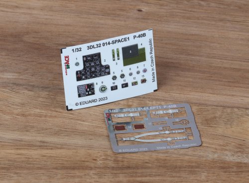 Przejdź do produktu Eduard 3DL32014 - 1:32 P-40B Space 3D Decals + PE