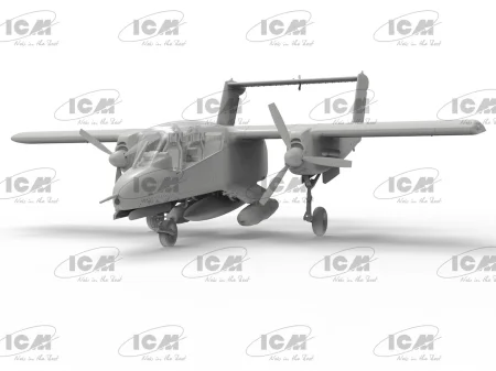 icm-72185-bronco (3).jpg