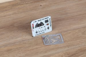 Eduard 3DL48125 - 1:48 Hurricane Mk.I Space 3D Decals + PE