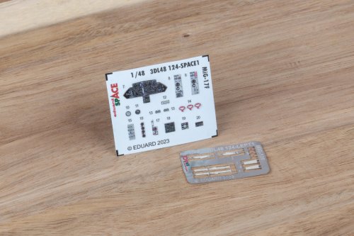 Przejdź do produktu Eduard 3DL48124 - 1:48 MiG-17F Space 3D Decals + PE