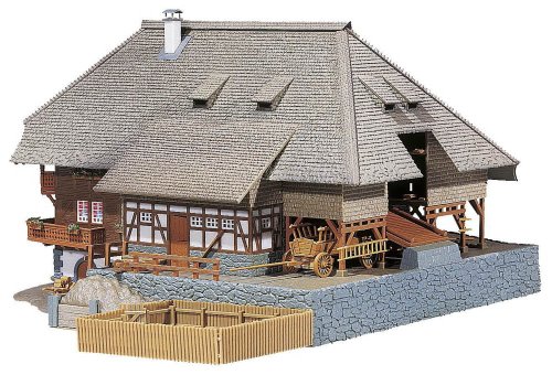 Przejdź do produktu Faller 130366 H0 - Budynek alpejski
