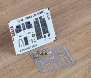 Eduard 3DL48132 - 1:48 A-10C Space 3D Decals + PE