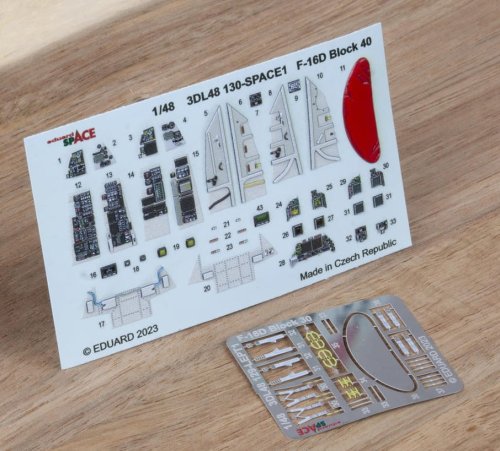 Przejdź do produktu Eduard 3DL48130 - 1:48 F-16D Block 40 Space 3D Decals + PE