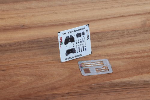Przejdź do produktu Eduard 3DL48135 - 1:48 Bf 109K Space 3D Decals + PE