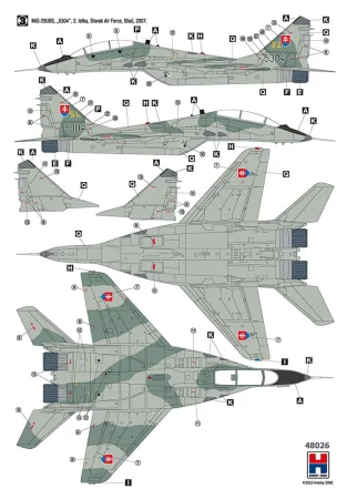 hobby2000-48026-mig-29ub-czech-slovak-air-force (4).jpg
