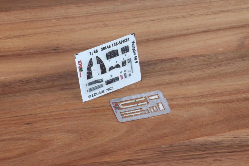 Przejdź do produktu Eduard 3DL48138 - 1:48 Vampire FB.9 Space 3D Decals + PE