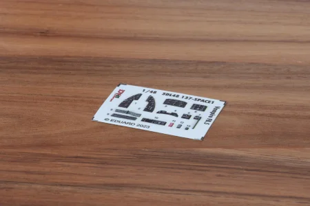 3dl48137_01_z2.jpg