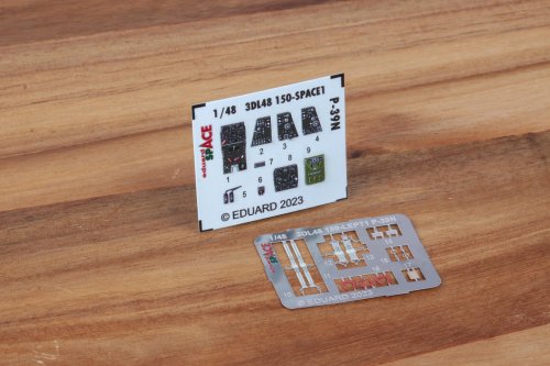 Przejdź do produktu Eduard 3DL48150 - 1:48 P-39N Space 3D Decals + PE