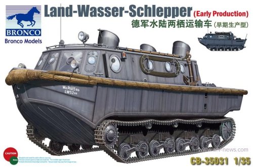Przejdź do produktu BRONCO CB 35031 - 1:35 Land Wasser Schlepper Early Production