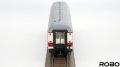 robo200510_2_e.jpg
