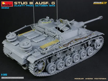 miniart-35352-stug (4).jpg