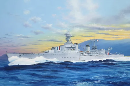 Trumpeter-05374-French-Light-Cruiser-Marseillaise (15).jpg